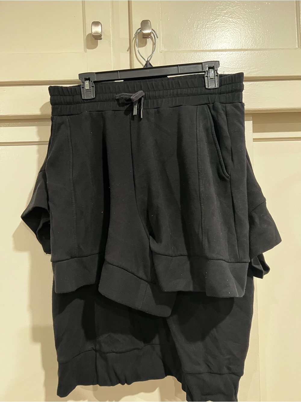 Varley Black Zip-Neck Pull-On short set - Picture 4 of 5